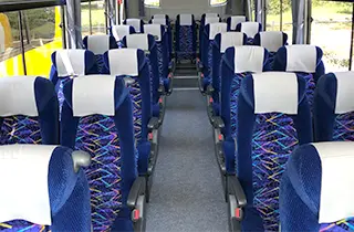 貸切中型バスの座席シート