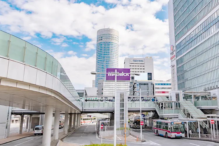 神奈川の貸切バス配車場所「新横浜駅 バスロータリー」