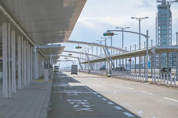 大阪の貸切バス配車場所「関西国際空港 第1ターミナル」