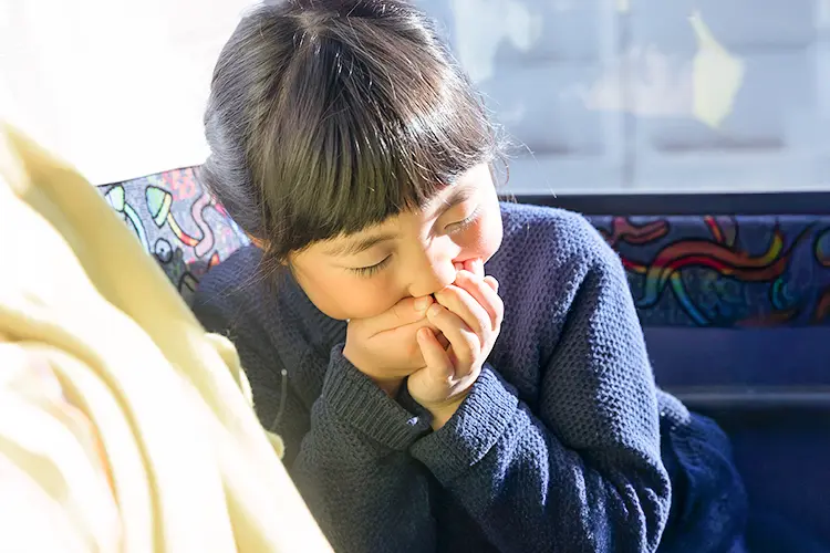 バス酔いする子供
