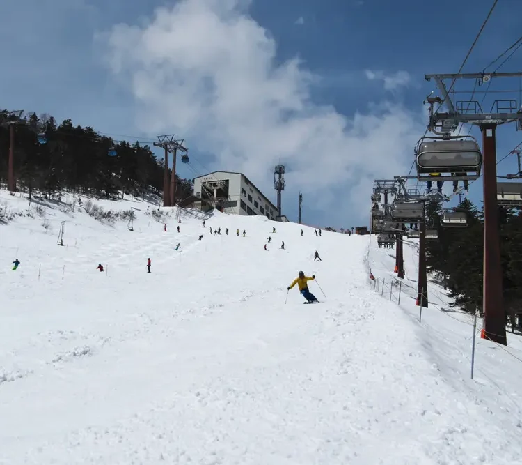 クリックポスト送料無料！リフト券　ペア　おんたけ2240スキー場　ワンデーパスポート引換券 長野 スキー場おんたけ２２４０☆2020年3月20日ゲレンデレポ☆冬だ