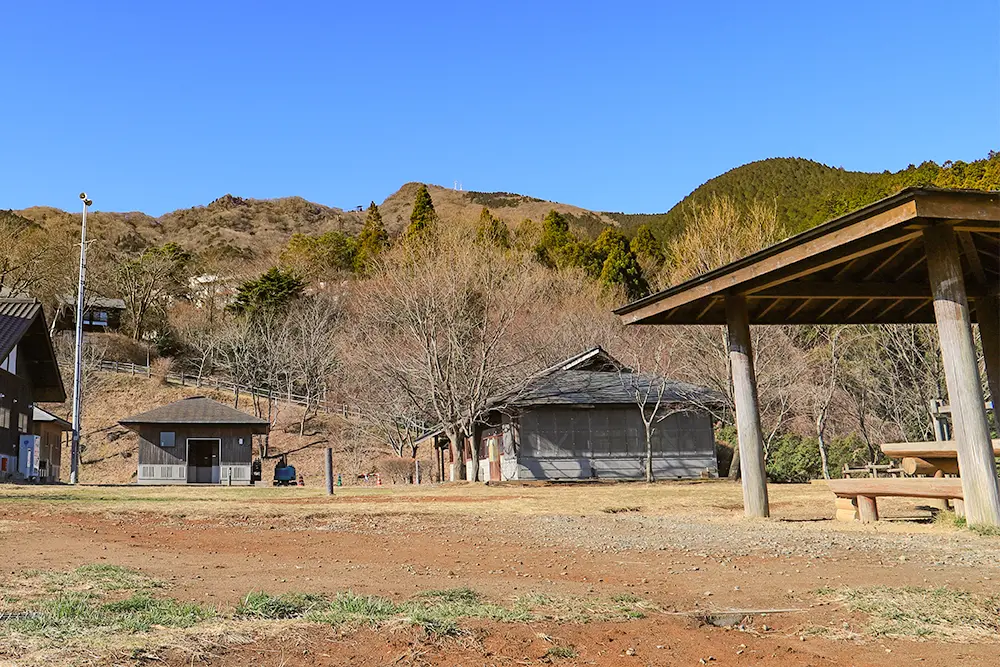 茨城県のつくばねオートキャンプ場にあるバーベキューサイト