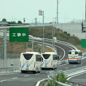 CBCテレビ『山ちゃんと500人が、』のロケバス