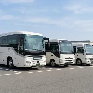 マイクロバスと小型・中型・大型バスの定員早見表